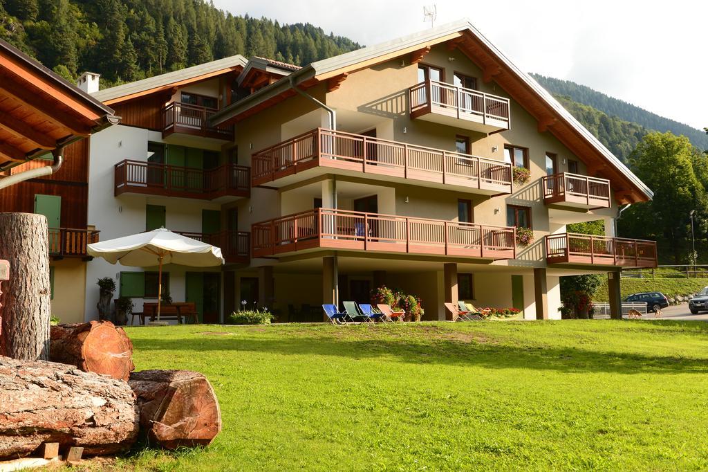 Апарт отель La Casa Al Noce Медзана Номер фото